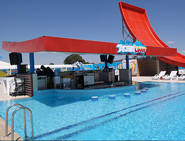 Aqualand havuz bar.